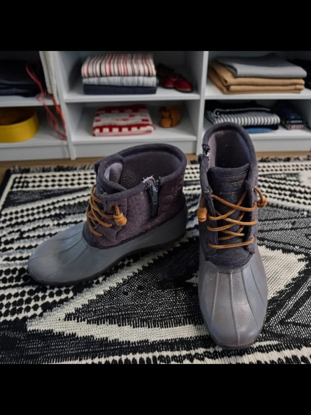 SPERRY GIRLS Waterproof Duck Boots with Brown Laces - Slate Gray GIRLS SIZE 4 US